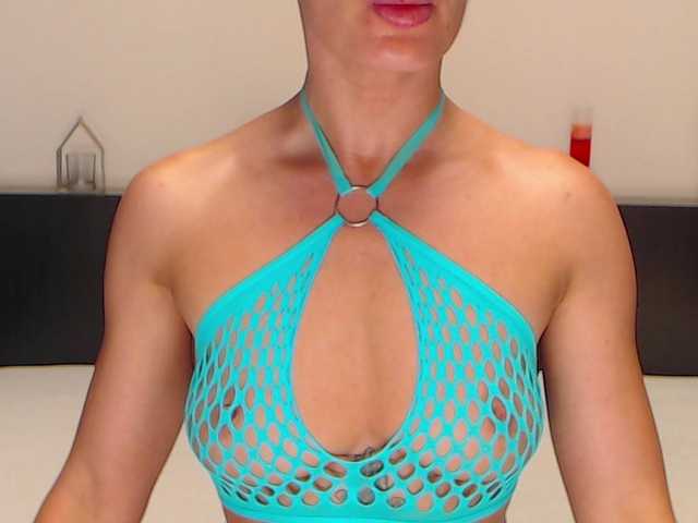 lucky407103 live cam on BongaCams