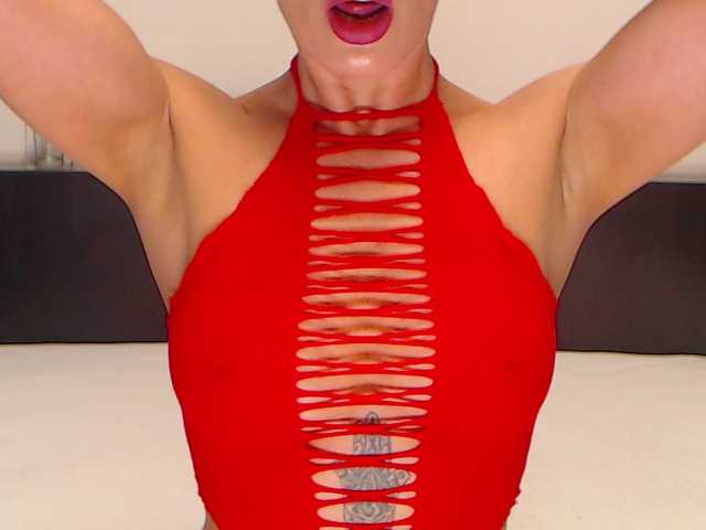 lucky407103 live cam on BongaCams