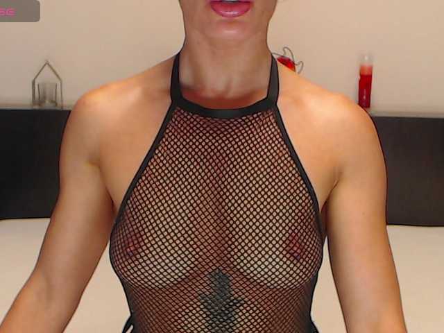 LexaBrunette