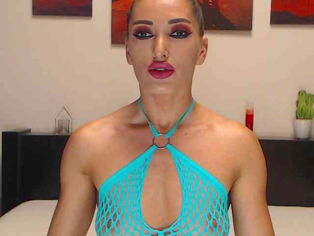 LexaBrunette