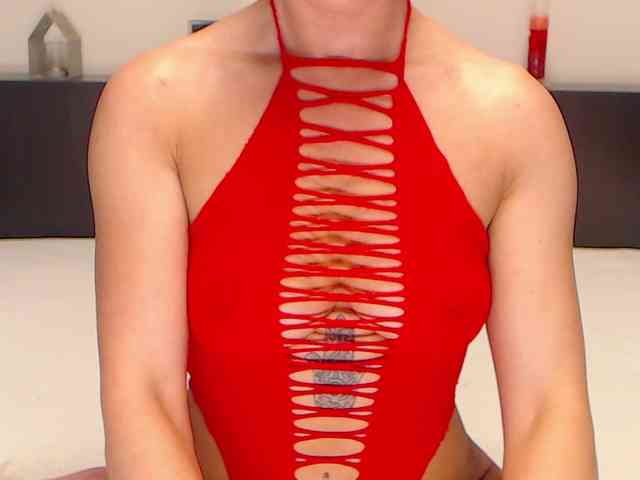 LexaBrunette