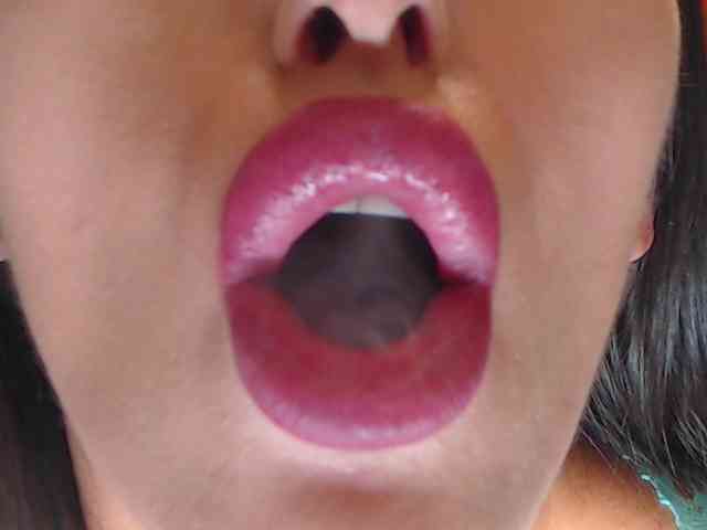 LexaBrunette