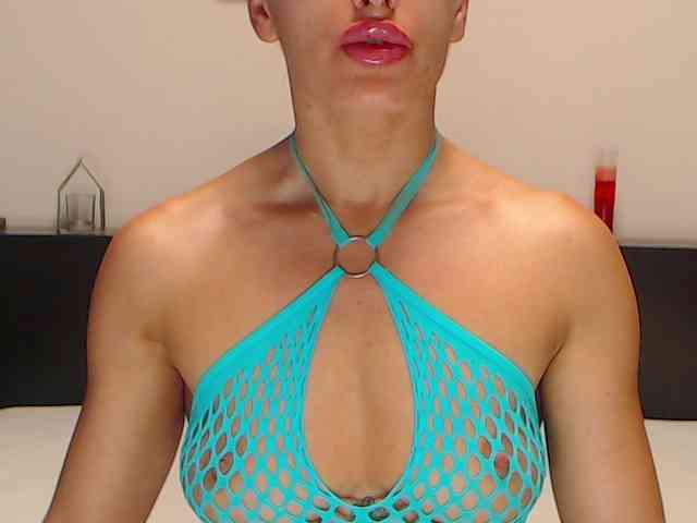 LexaBrunette