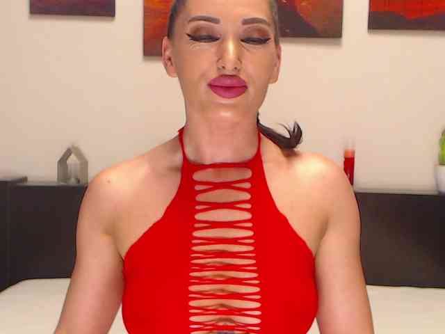 LexaBrunette