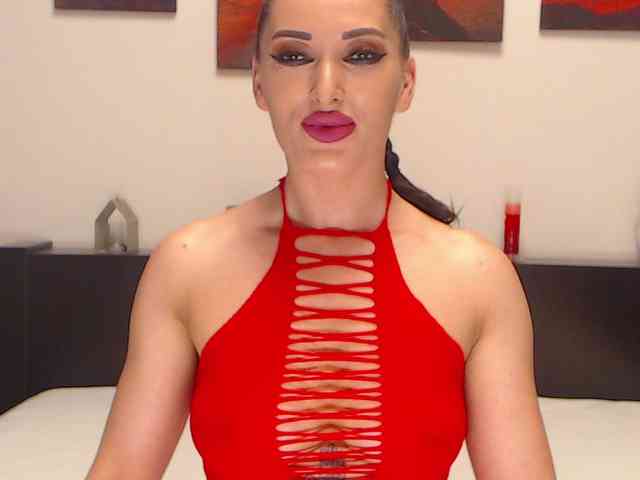 LexaBrunette