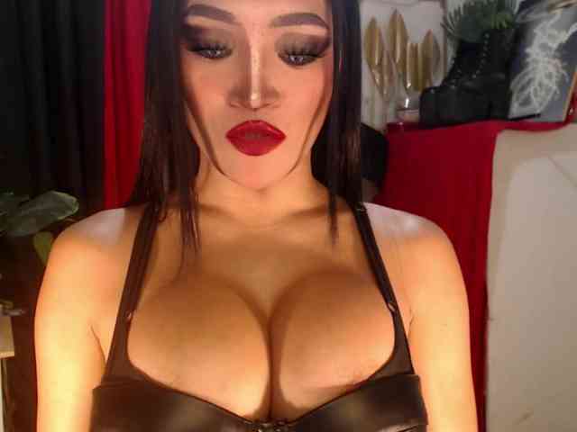 QueenMajesty Sex Cam Show