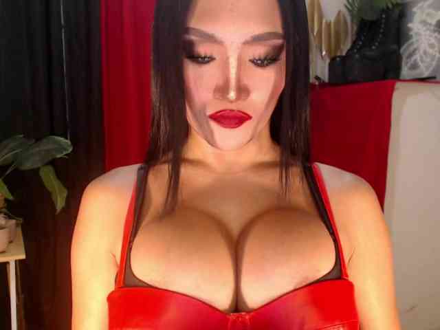 QueenMajesty Sex Cam Show