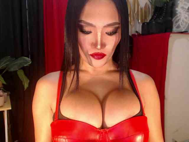 QueenMajesty Sex Cam Show