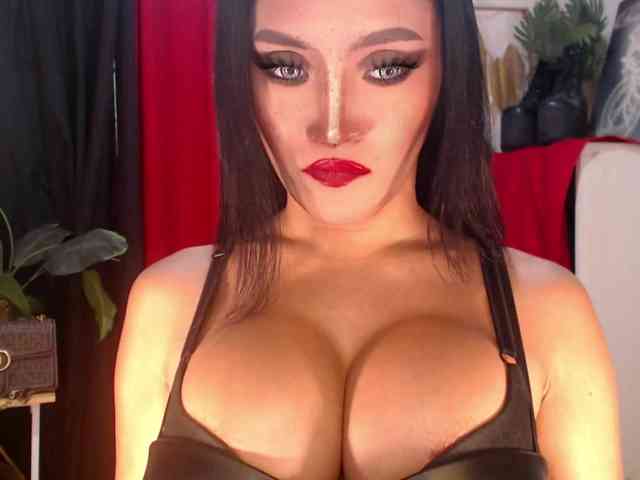 QueenMajesty Sex Cam Show