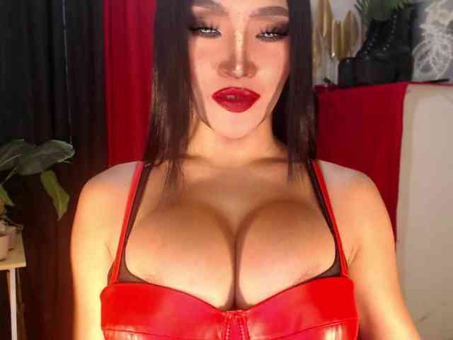 QueenMajesty Sex Cam Show