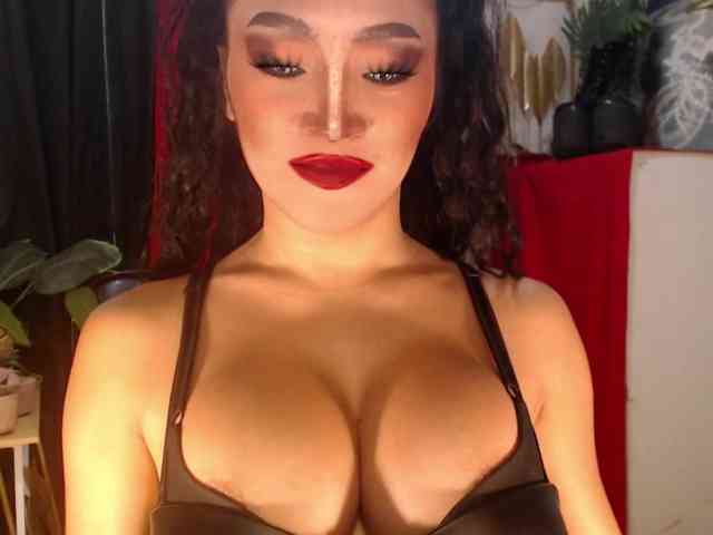 QueenMajesty Sex Cam Show