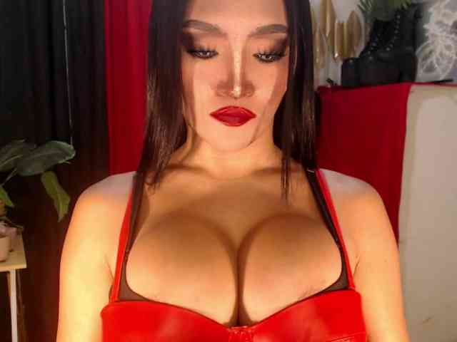 QueenMajesty Sex Cam Show