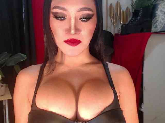 QueenMajesty Sex Cam Show