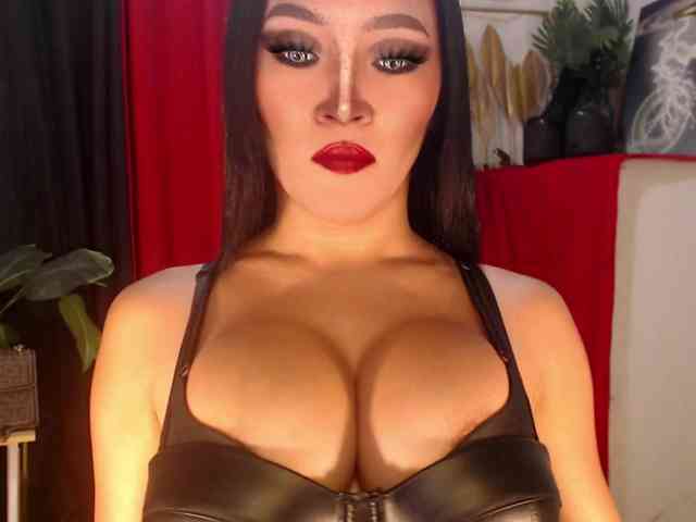 QueenMajesty Sex Cam Show