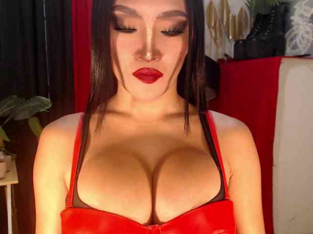 QueenMajesty Sex Cam Show