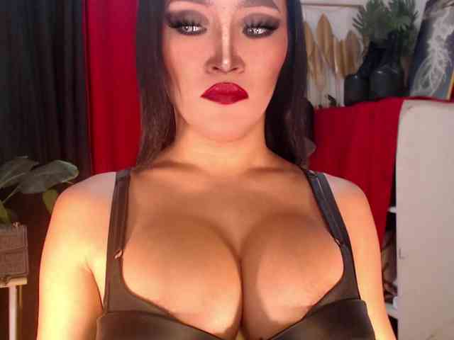 QueenMajesty Sex Cam Show