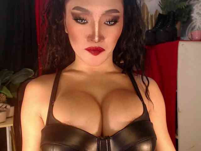 QueenMajesty Sex Cam Show