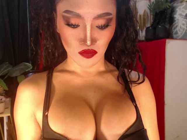 QueenMajesty Sex Cam Show