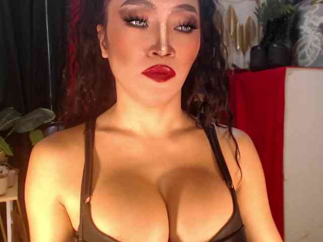 QueenMajesty Sex Cam Show