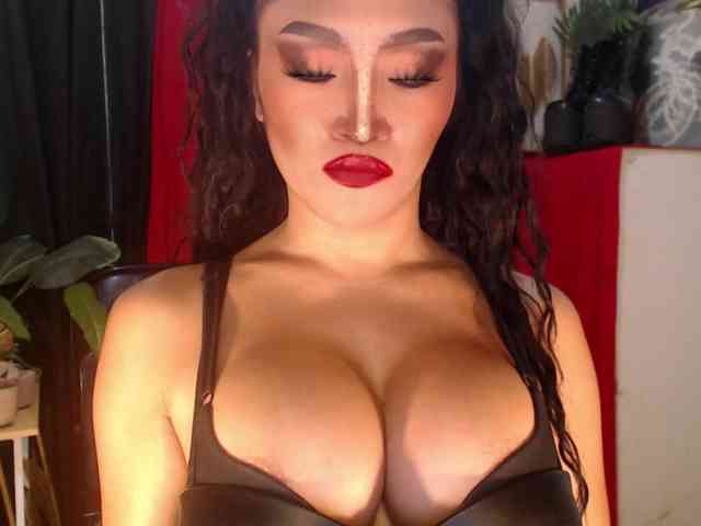 QueenMajesty Sex Cam Show
