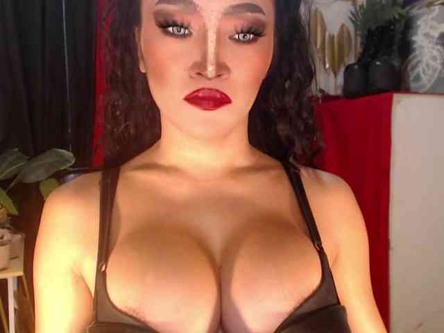 QueenMajesty Sex Cam Show