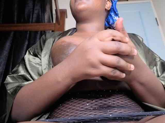 bigzonroe24 webcam