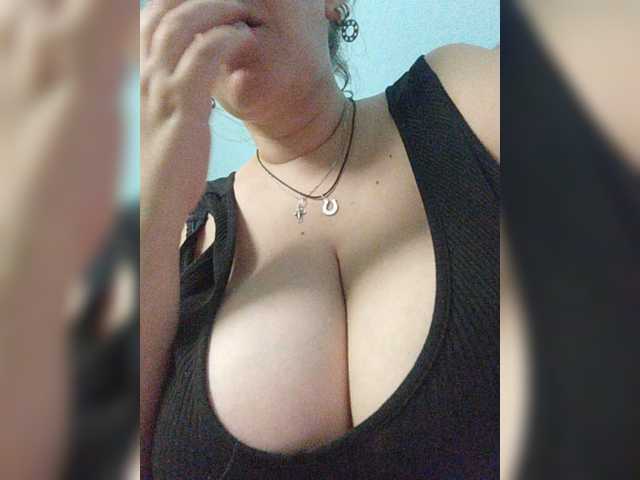 hanna181 live cam on BongaCams