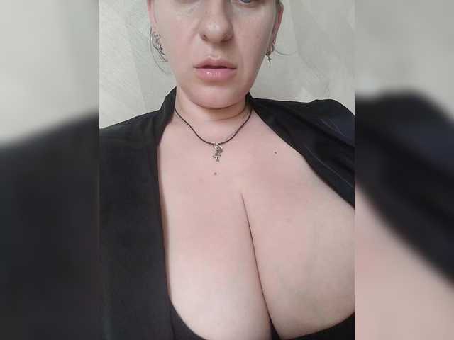 hanna181 live cam on BongaCams