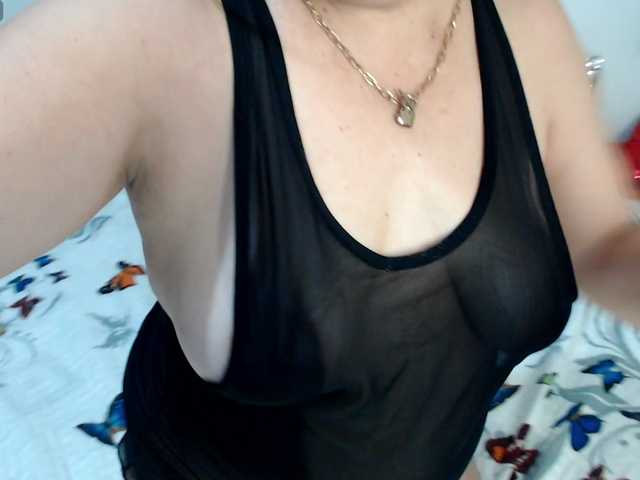 Lady-mature live cam on BongaCams
