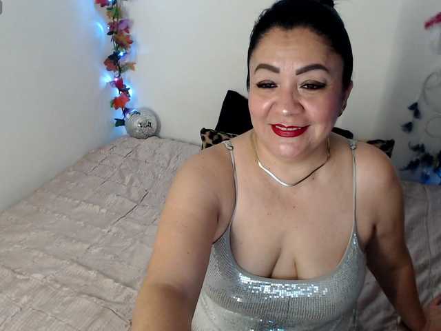 Lady-mature live cam on BongaCams