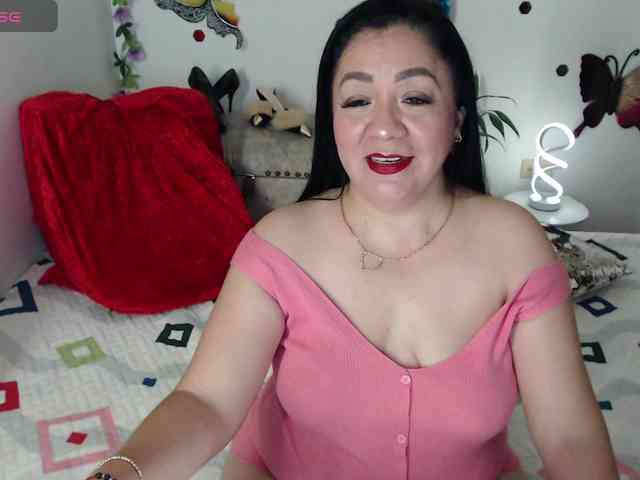 Lady-mature webcam