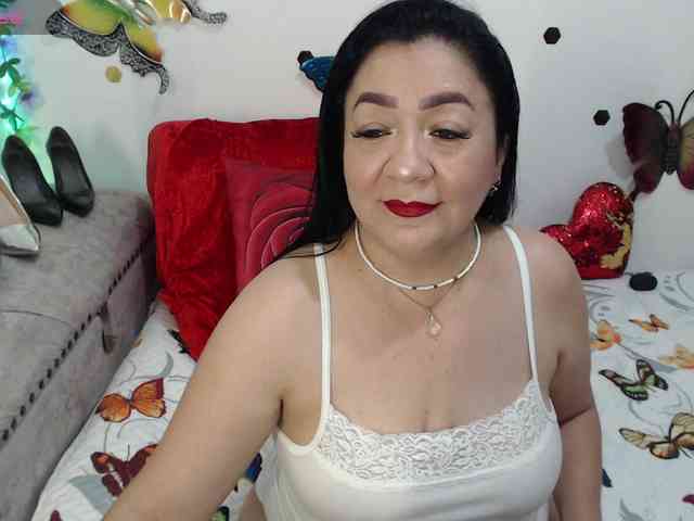 Lady-mature webcam