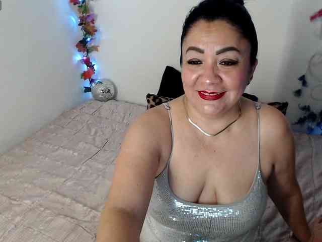 Lady-mature webcam