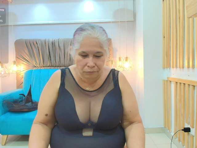 girl-amada live cam on BongaCams