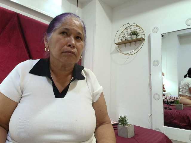 girl-amada live cam on BongaCams
