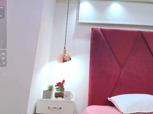 girl-amada live cam preview