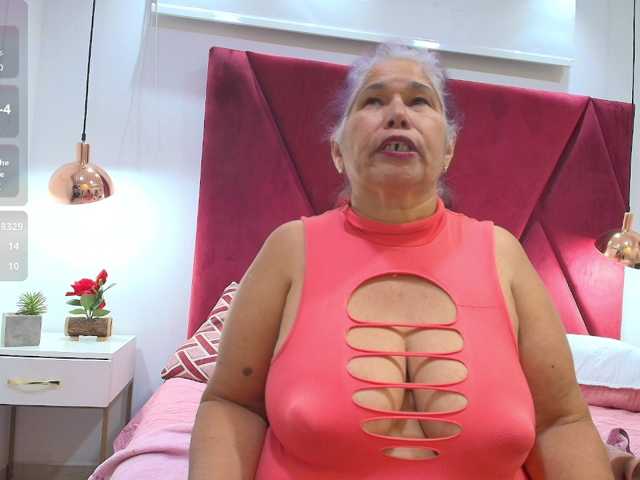 girl-amada live cam preview