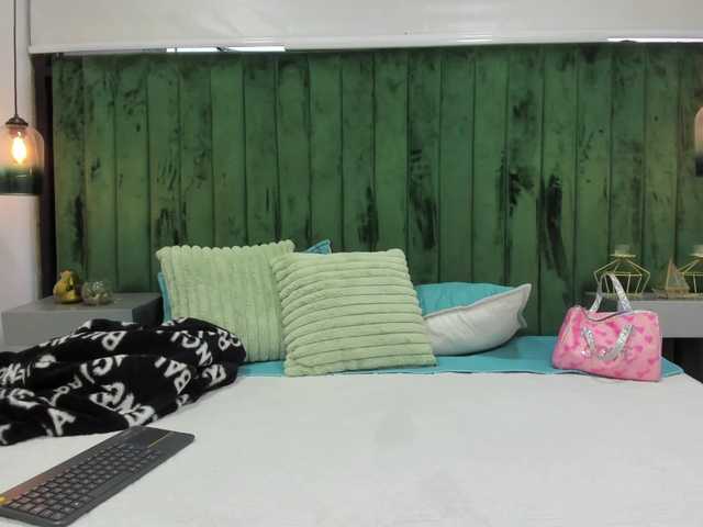 girl-amada's BongaCams show and profile