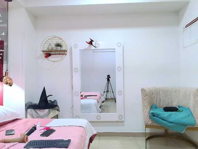 girl-amada live cam on BongaCams