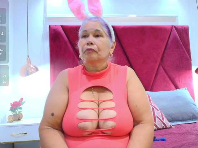 girl-amada live cam preview