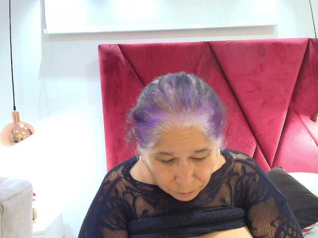 girl-amada live cam