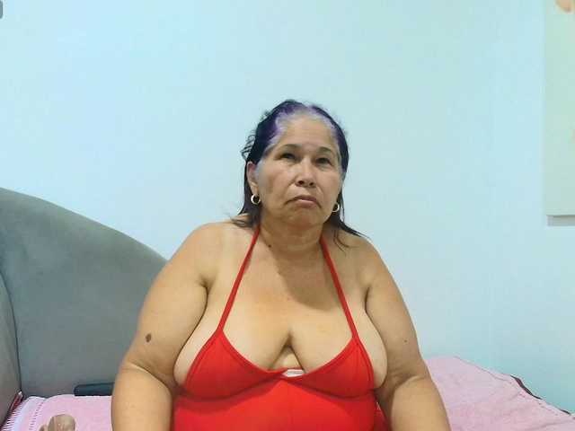 girl-amada live cam on BongaCams