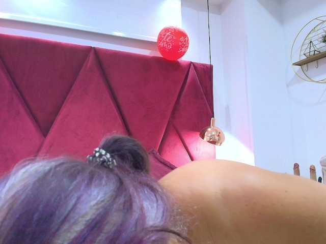 girl-amada live cam on BongaCams