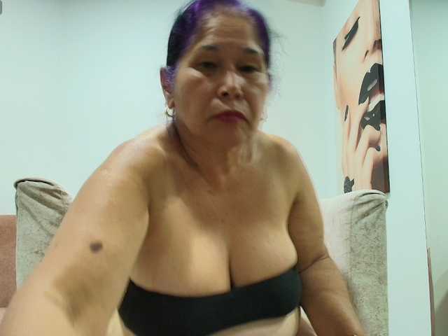girl-amada live sex
