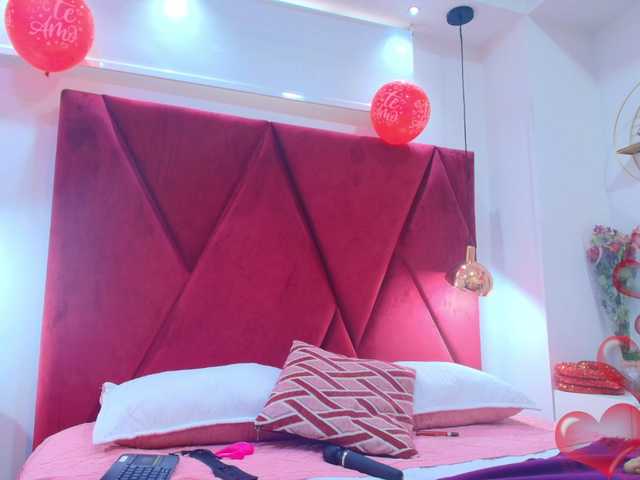 girl-amada live cam preview