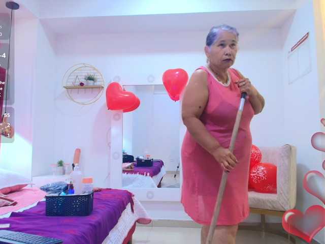 girl-amada live cam preview