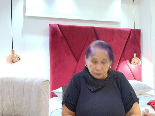 girl-amada live cam on BongaCams