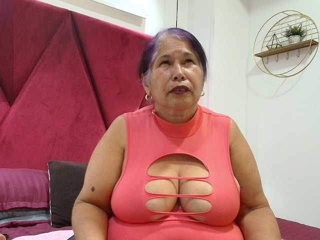 girl-amada live cam on BongaCams