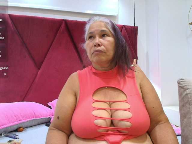 girl-amada live cam preview