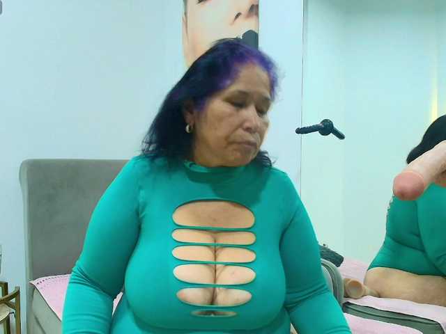 girl-amada live cam on BongaCams